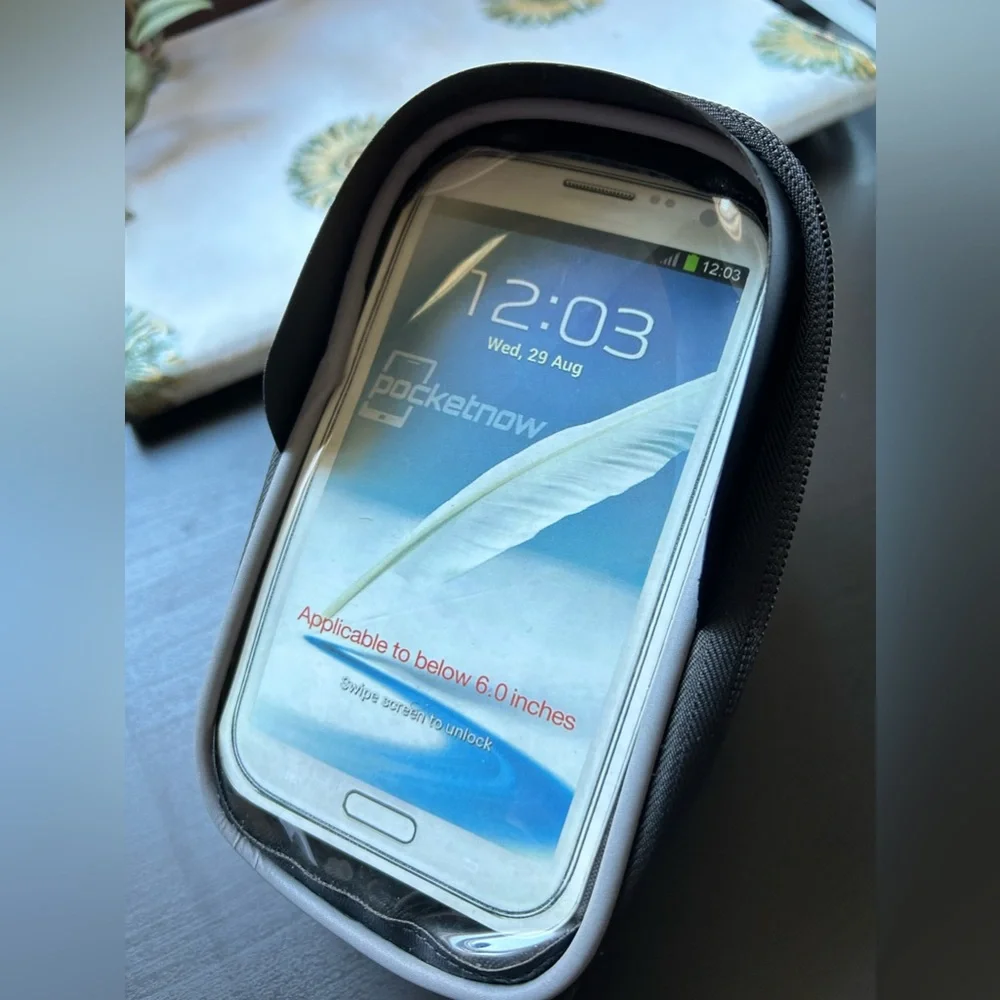 NWOT Bike or scooter phone case